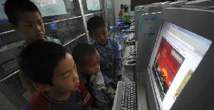 Los niños chinos acceden a Internet antes de los 10 años