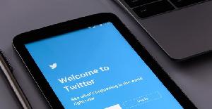 Twitter y Facebook lanzan nuevas herramientas de control de contenidos para los europeos