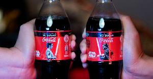 Coca-Cola lanza botellas iluminadas de Star Wars