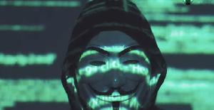 Anonymous amenaza a las empresas occidentales que se queden en Rusia